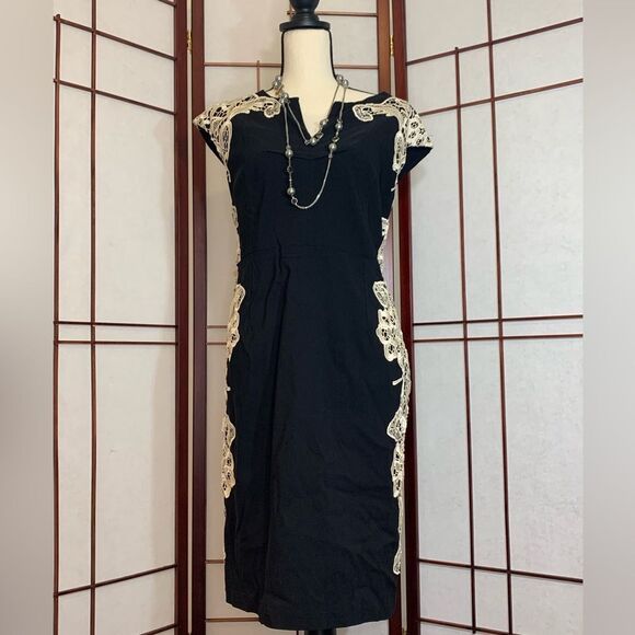 Torrid Black Mid-length Dress with side Lace Details - Picture 1 of 11